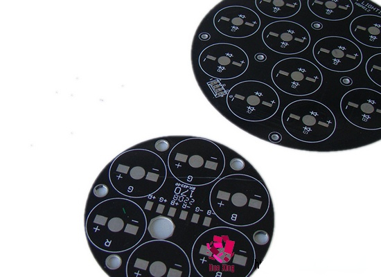 The Role of Aluminum pcb in Electronic Products缩略图